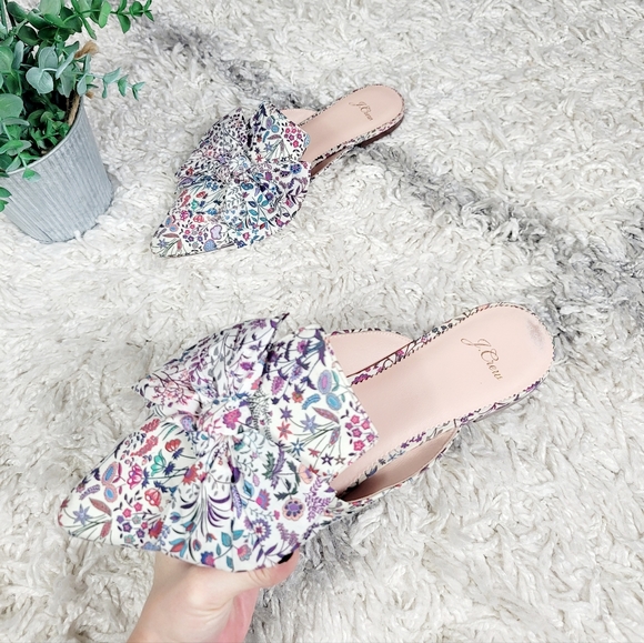 J. Crew Shoes - J.Crew floral bow pointed toe mules